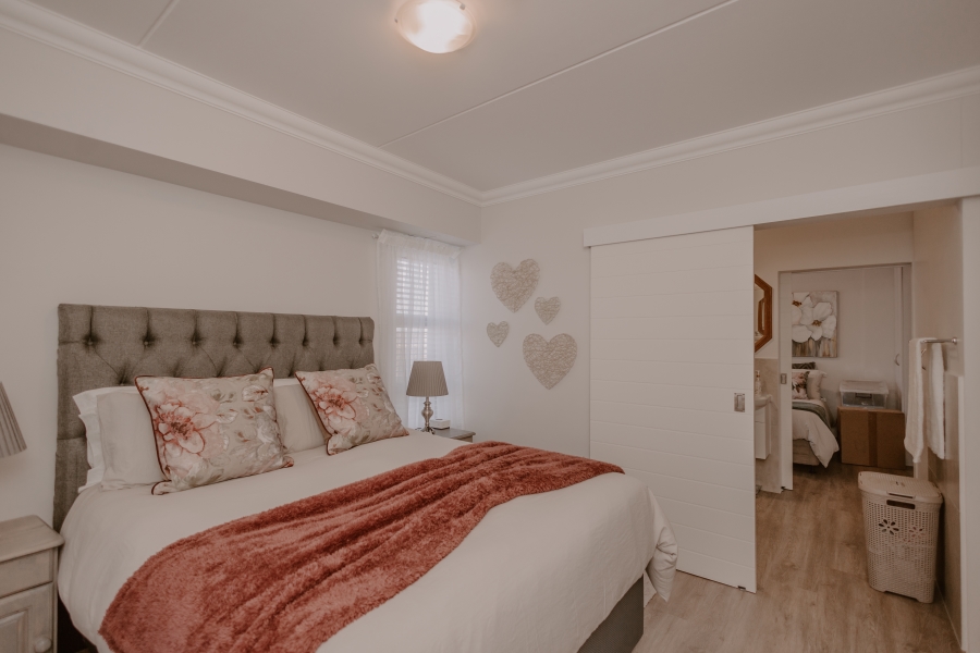 2 Bedroom Property for Sale in Buh Rein Estate Western Cape